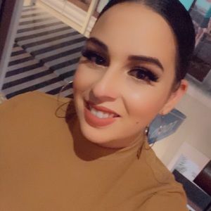 Meet your Posher, Denia